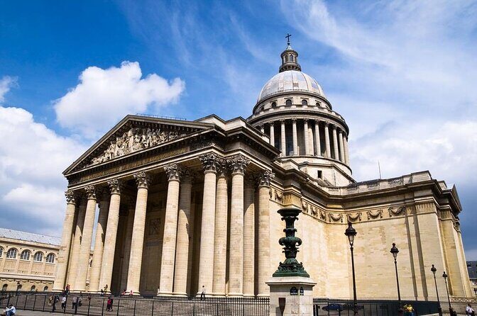 Treasure Hunt in Paris – From the Panthéon to the Louvre - Why this Panthéon to Louvre hunt feels different than sightseeing