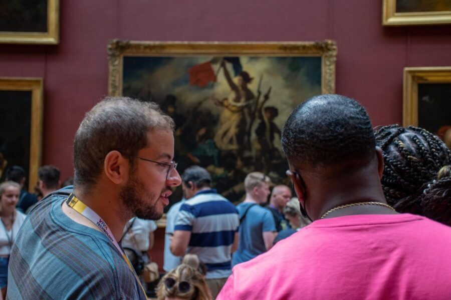 Wheelchair-Frendly Private Louvre Tour – Stress-Free & Easy - A stress-free Louvre starts at the meeting point